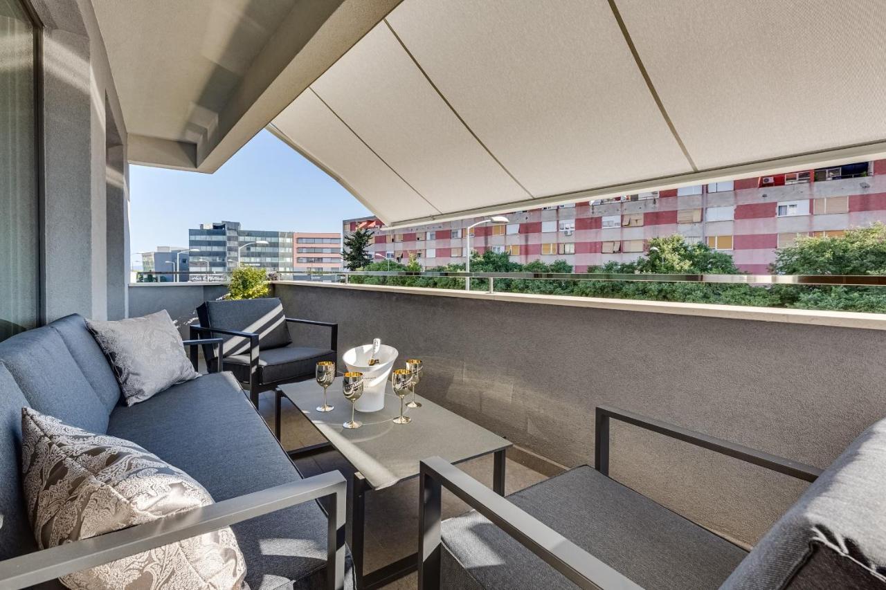 Diamond Two Bedroom Apartment Zadar Bagian luar foto