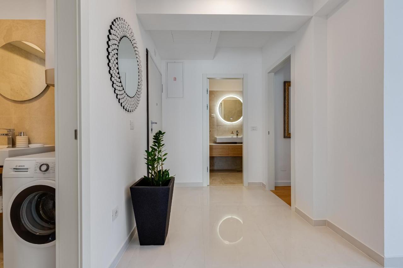 Diamond Two Bedroom Apartment Zadar Bagian luar foto