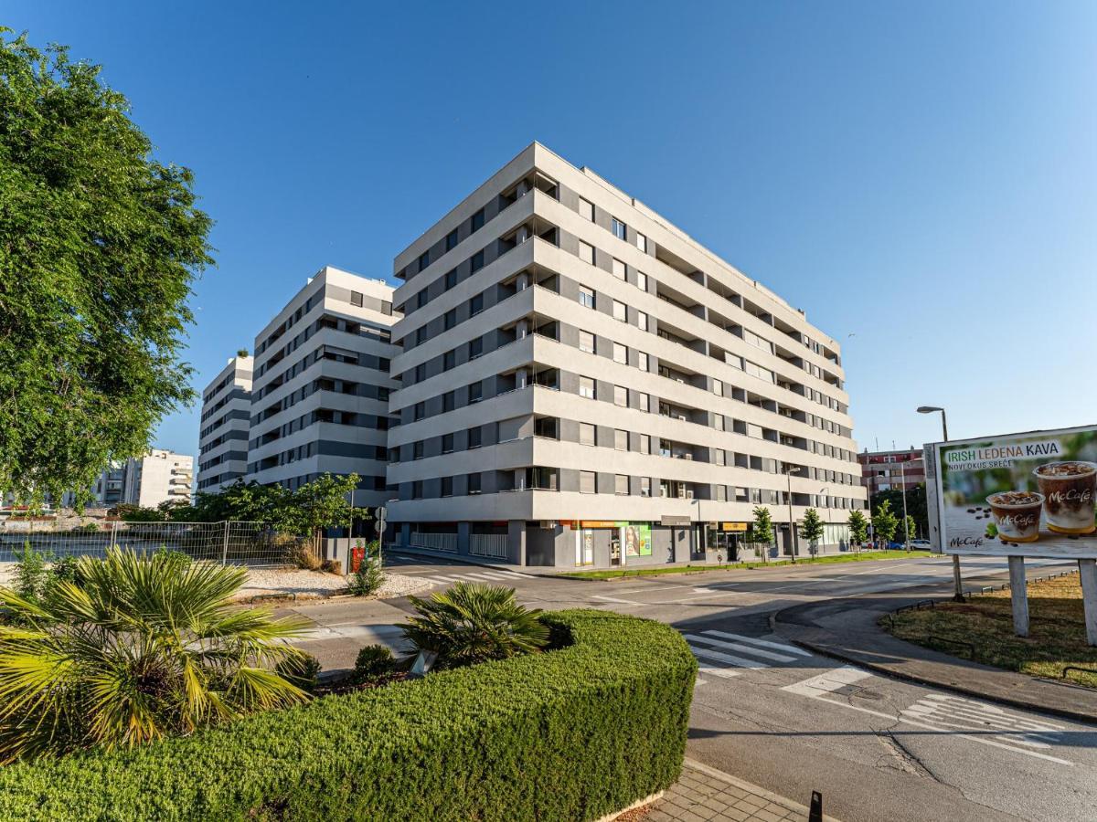 Diamond Two Bedroom Apartment Zadar Bagian luar foto